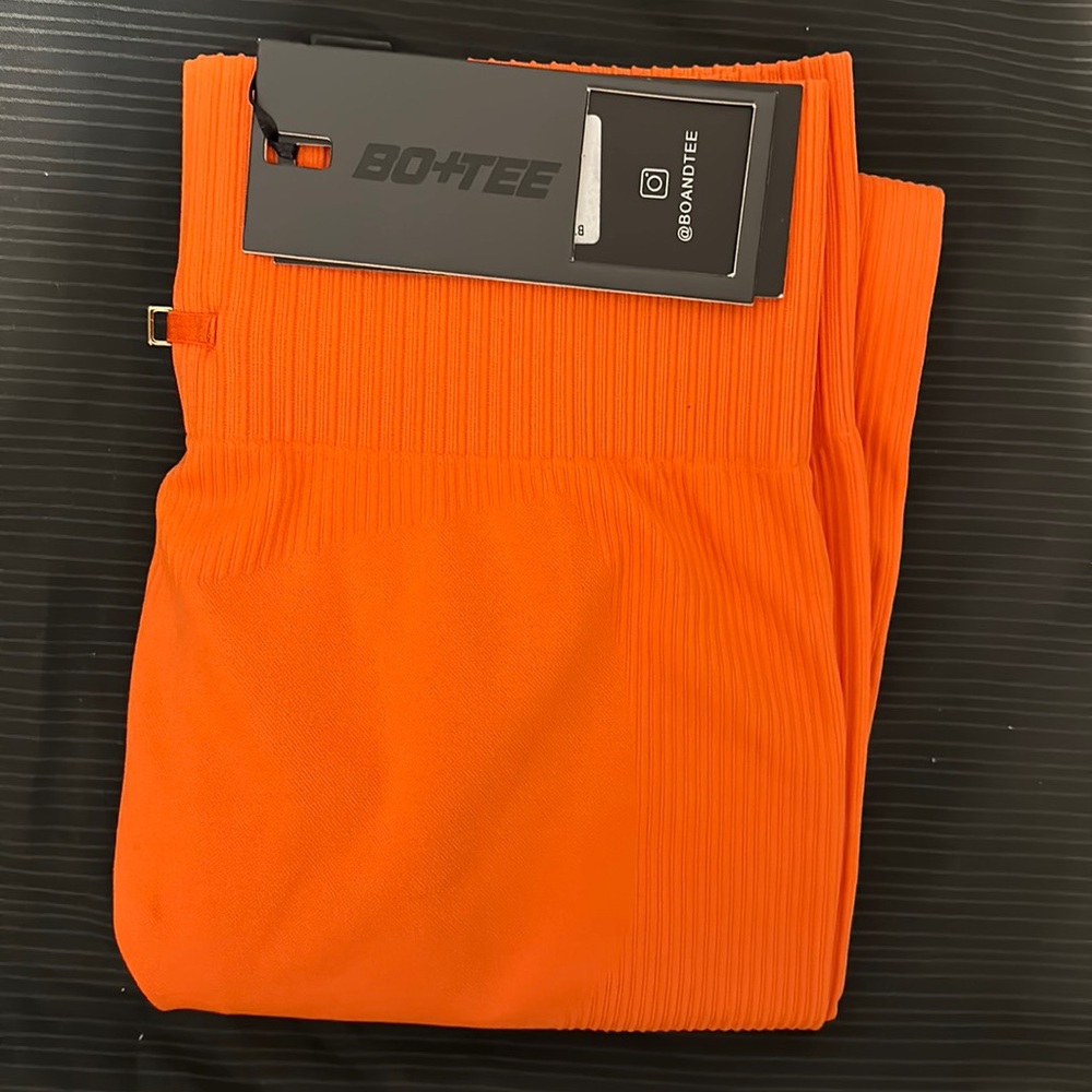 Bo+Tee Orange Gym Leggings | Sz L Women’s